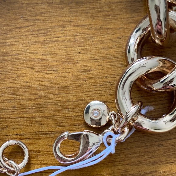 J Crew Factory Gold Link Bracelet. NWT. - Picture 2 of 2